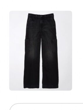 American Eagle Super High-Waisted Baggy Wide-Leg Cargo Jean